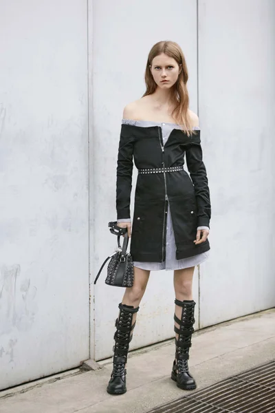 Look 7